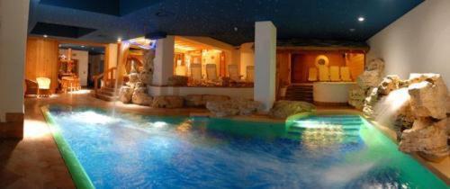 Eco Wellness Hotel Notre Maison Cogne Buitenkant foto