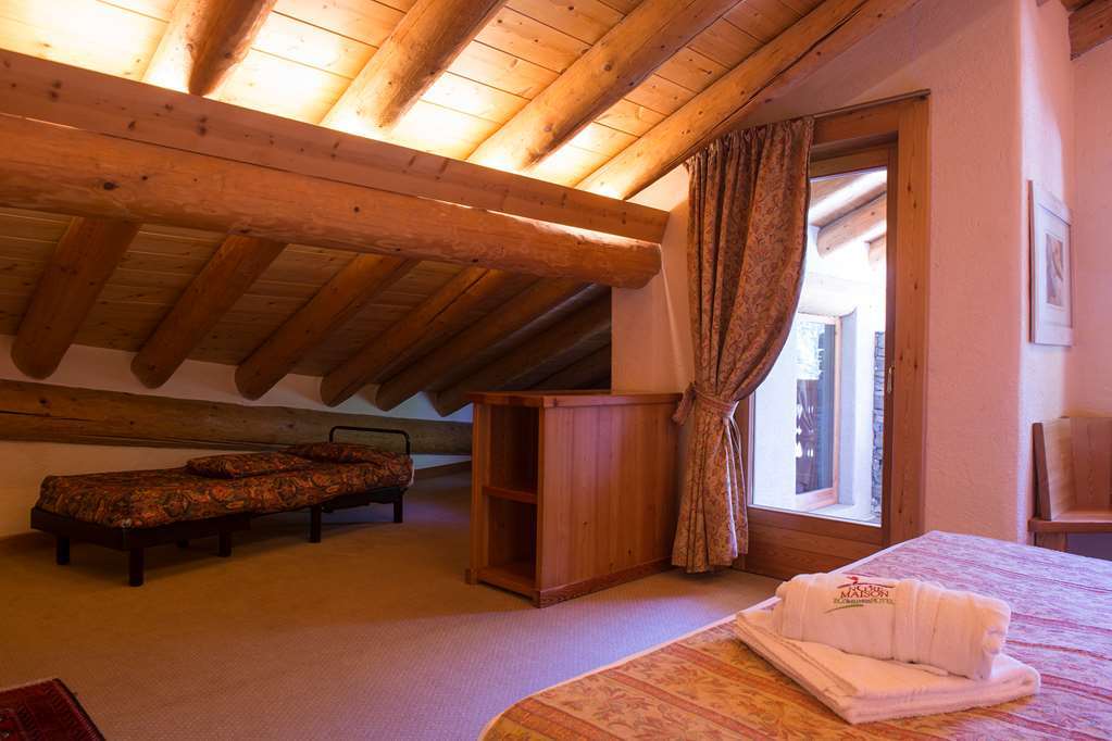 Eco Wellness Hotel Notre Maison Cogne Kamer foto